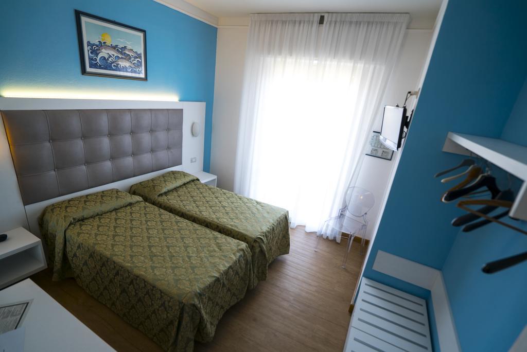 Hotel Oceano 마리아나디피에트라산타 외부 사진